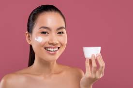 O Segredo da Pele Perfeita: O Que as Mulheres Coreanas Fazem (E Você Não)