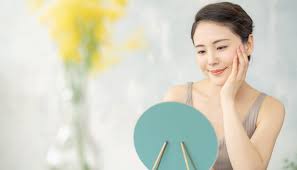 Rotina de Skincare Japonesa: O Segredo da Pele Perfeita das Asiáticas