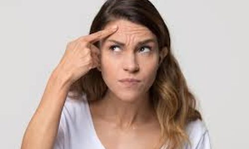 Você Está Envelhecendo Mais Rápido do Que Deveria? 5 Hábitos Que Estão Destruindo Sua Pele